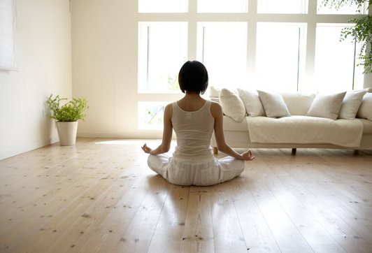 hướng dẫn tập yoga tại nhà